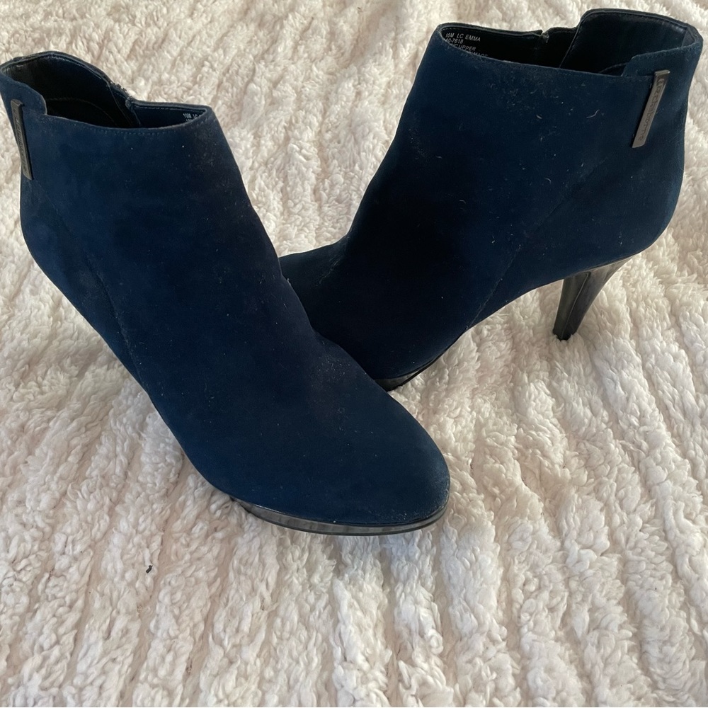 Suede blue boots
